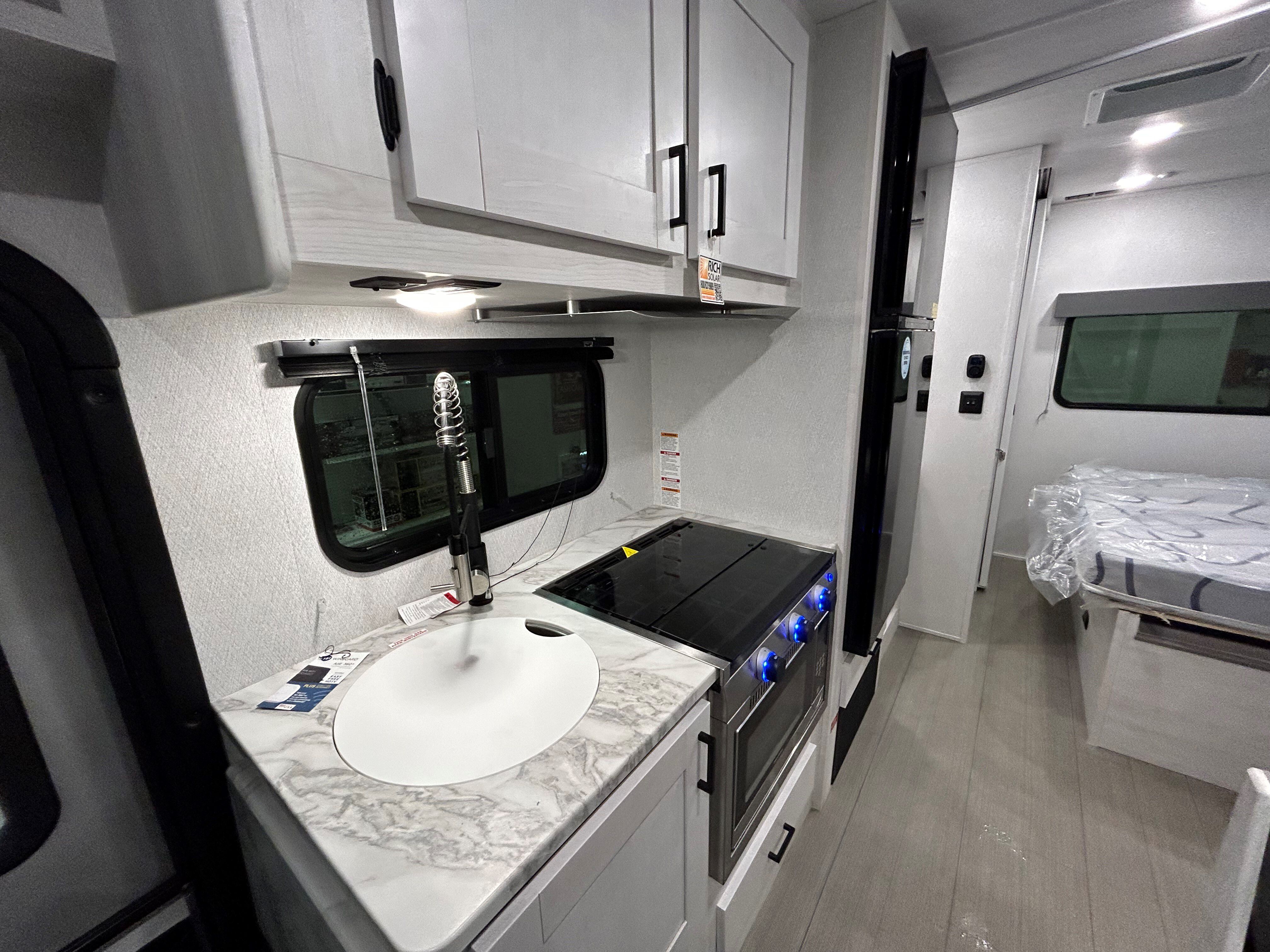 2024 EAST TO WEST RV ENTRADA 2200S*23, , hi-res image number 4